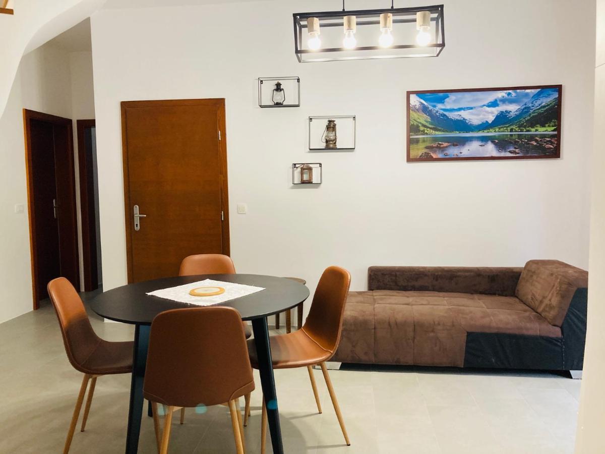 Family House Apartma Mozirje Exteriör bild
