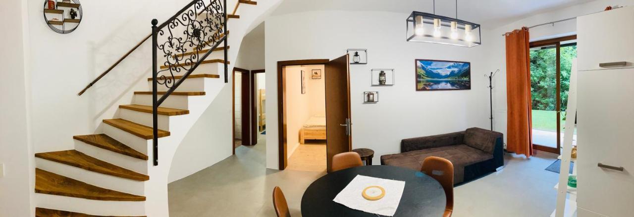 Family House Apartma Mozirje Exteriör bild